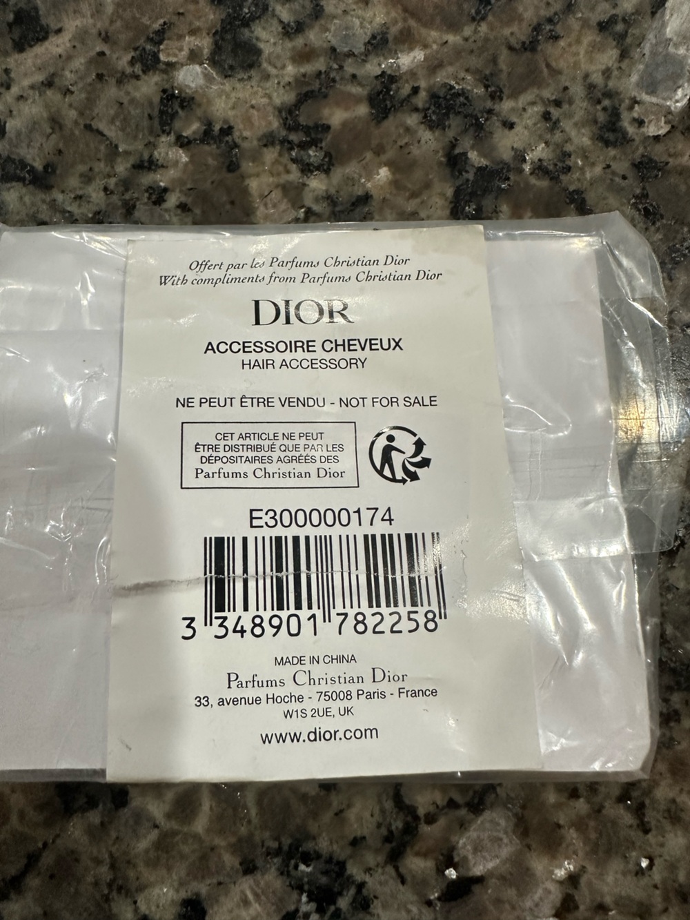 Dior Pink Logo Resin Snap Hair Clips - Set of 2 - Picture 3 of 6